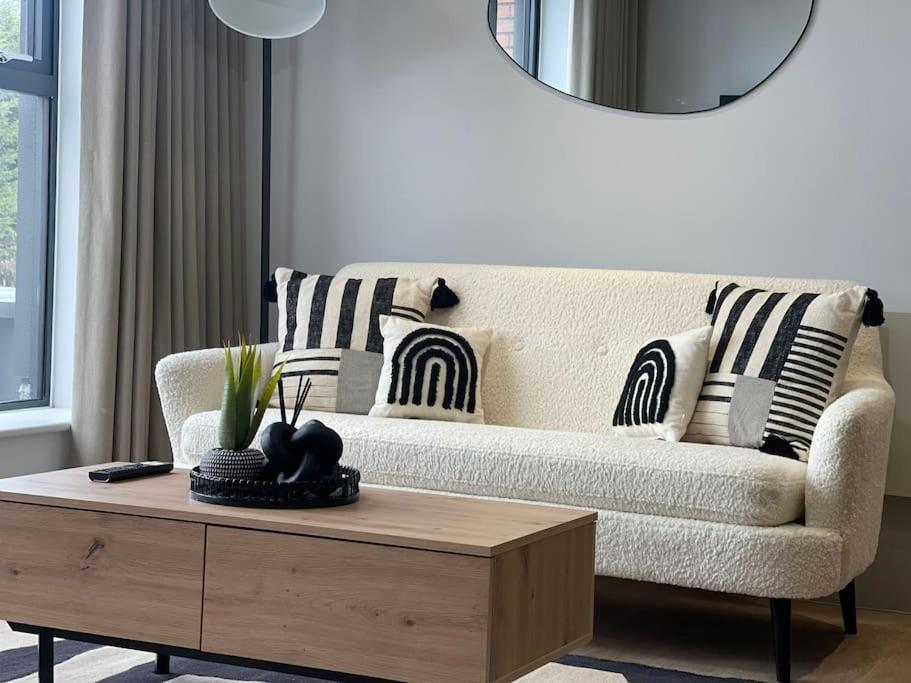 Trendy Apartment In Cardiff Free Parking Exterior foto